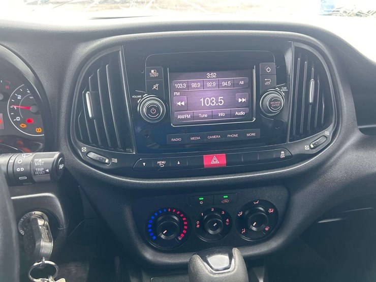 2021-ram-promaster-city-van-image-14