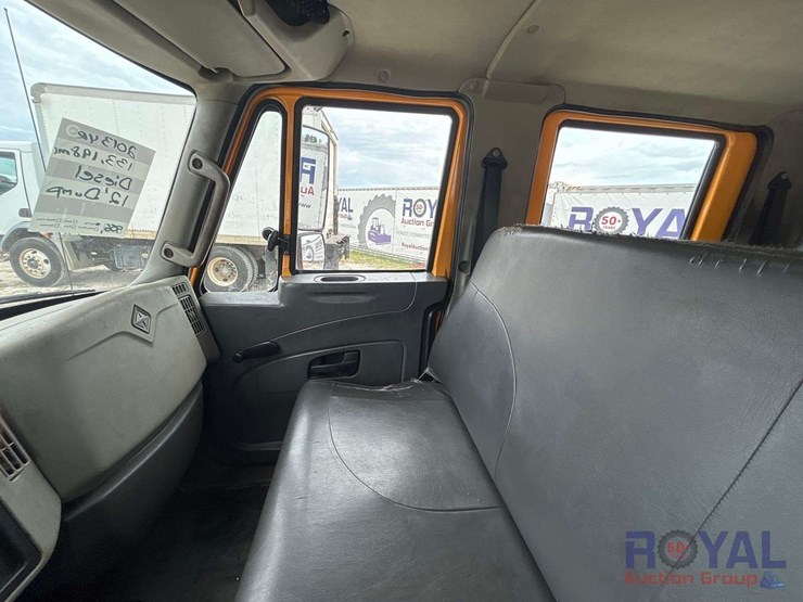 2013-international-durastar-4300-image-23