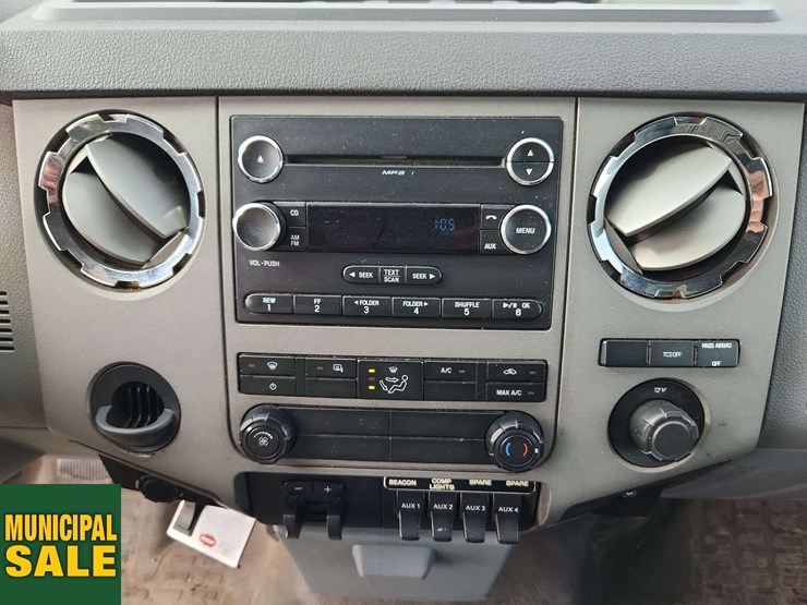 2012-ford-f550-image-13