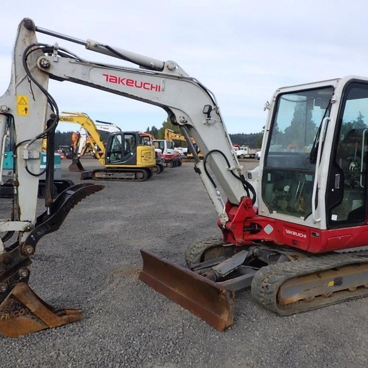 TAKEUCHI TB240