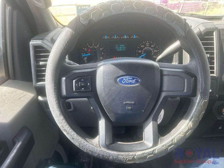 2017-ford-f150-image-12