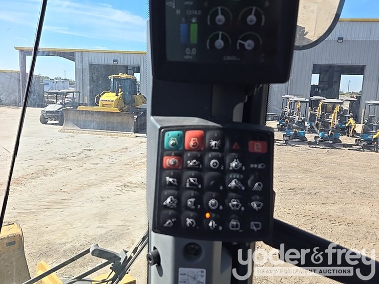 2019-deere-524l-image-60