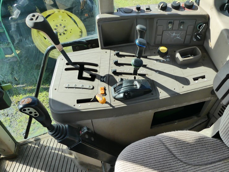 john-deere-7130-image-12