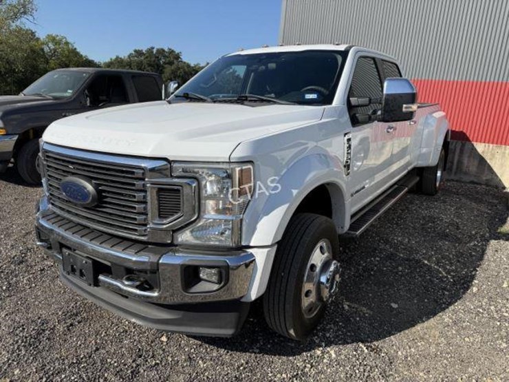 2022-ford-f450-image-1