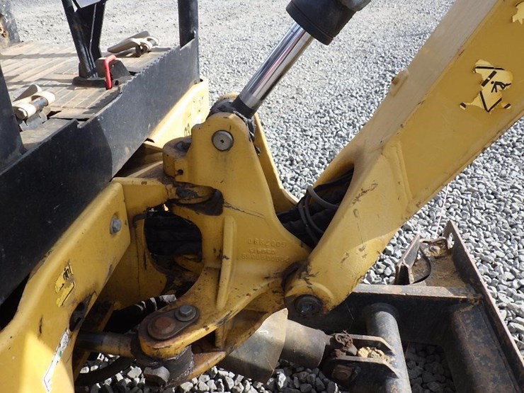 caterpillar-301.7d-cr-image-16