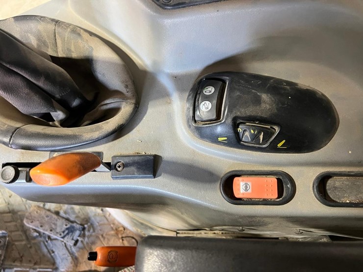 agco-lt70-image-27