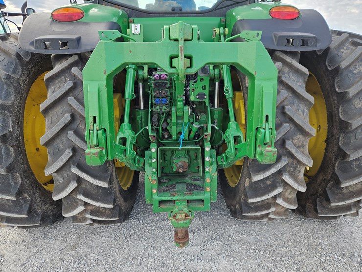 2014-john-deere-8345r-image-14