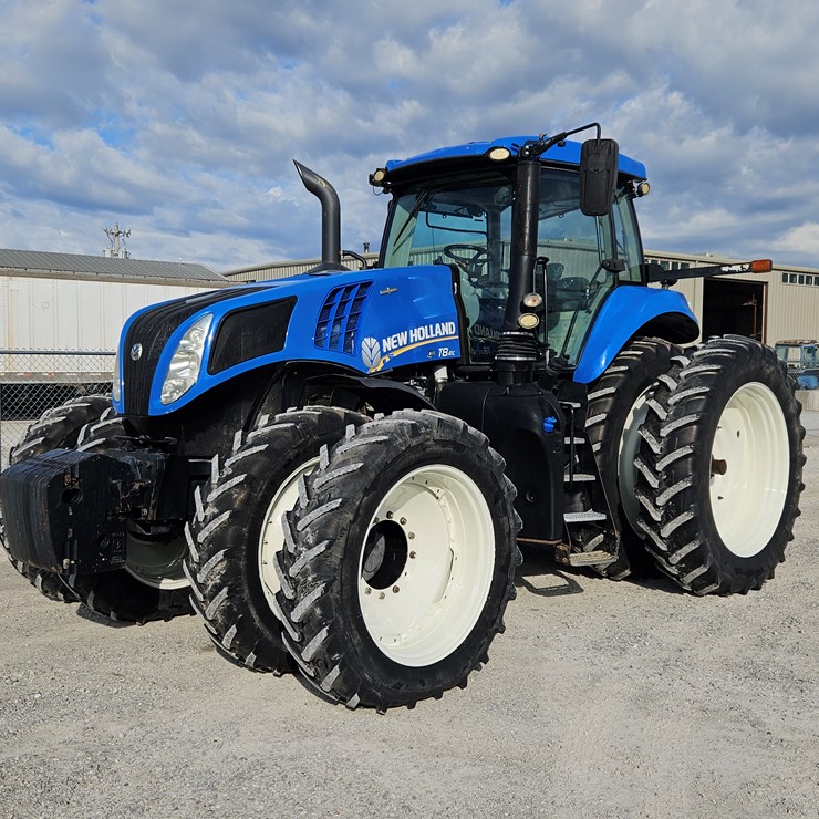 2015 NEW HOLLAND T8.410