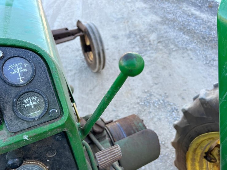 john-deere-530-image-24