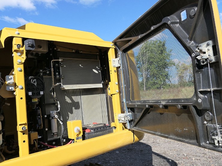 caterpillar-317-image-18