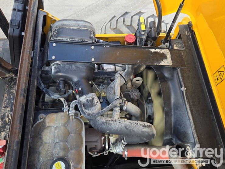 2017-jcb-930-image-42