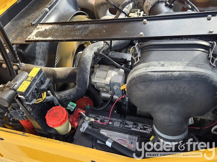 2017-jcb-930-image-44