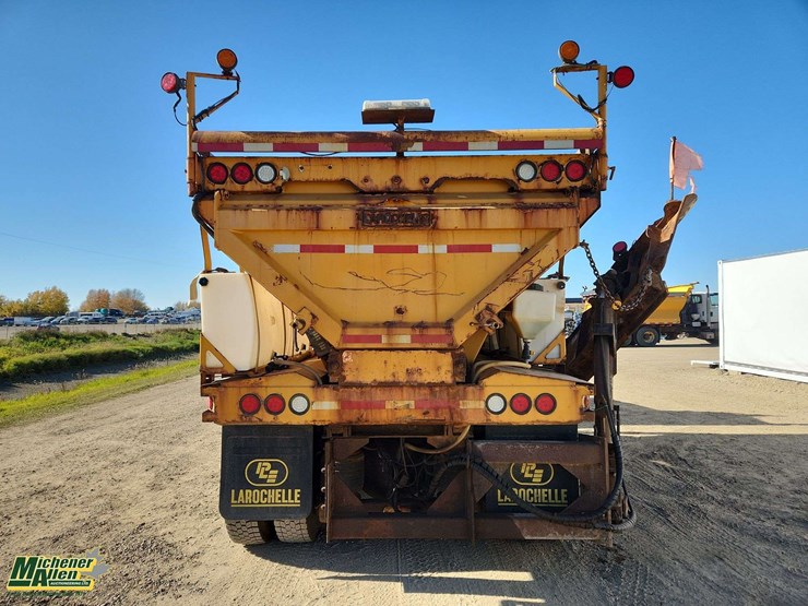 2016-international-workstar-7600-image-22
