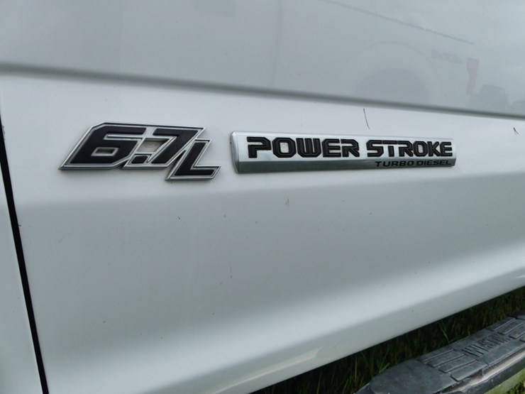 2017-ford-f450-xl-image-16