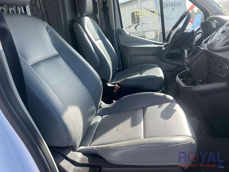 2016-ford-transit-image-23