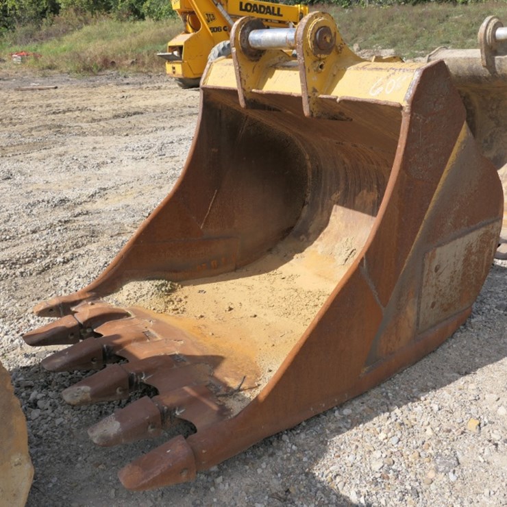 CATERPILLAR 235