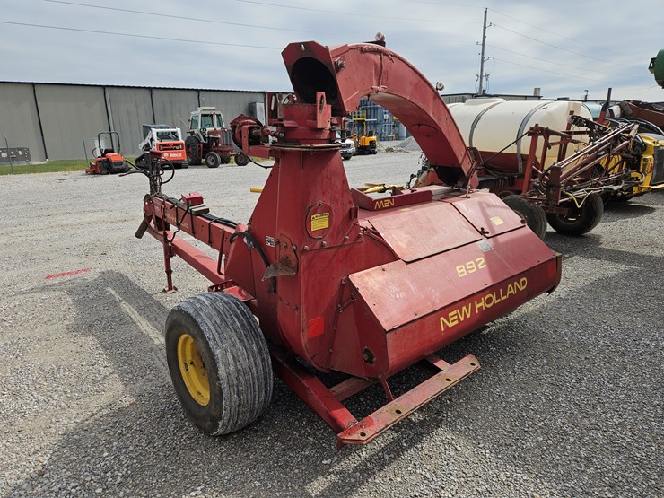 new-holland-892-image-6