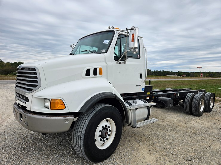 2008-sterling-l9500-image-3