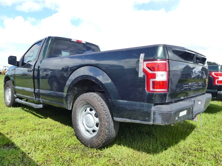 2020-ford-f150-xl-image-4