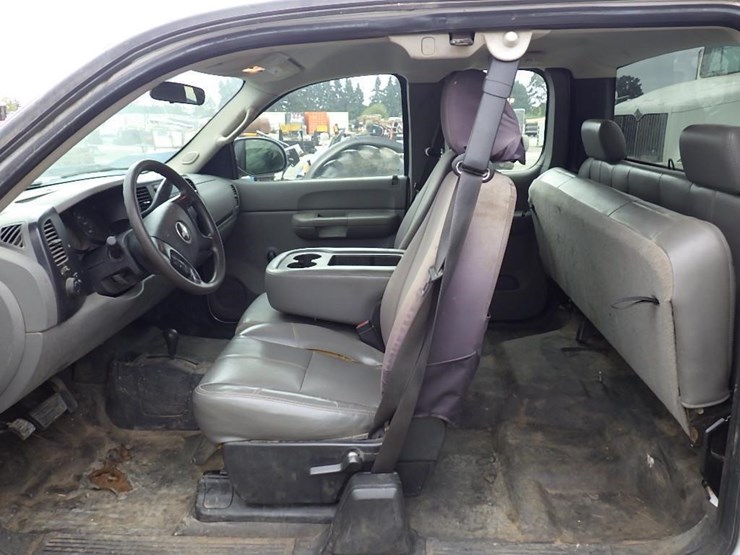 2008-chevrolet-silverado-image-16