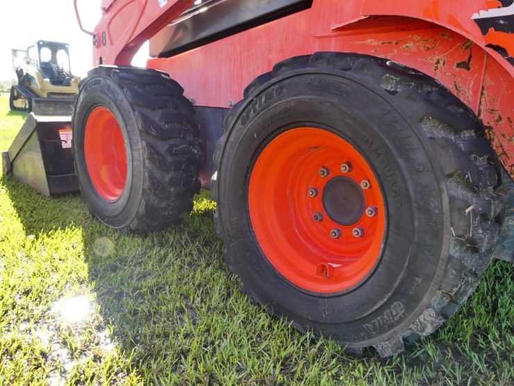 2017-kubota-ssv75-image-6