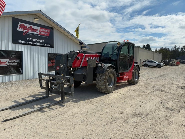 2022-magni-th5.15-telehandler-image-2