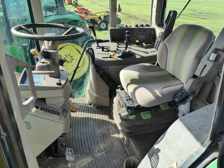 john-deere-7130-image-11