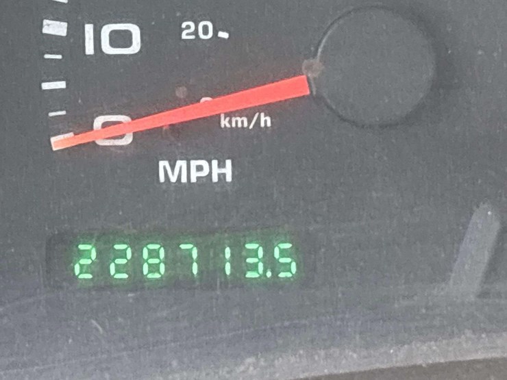 2002-ford-f550-image-8
