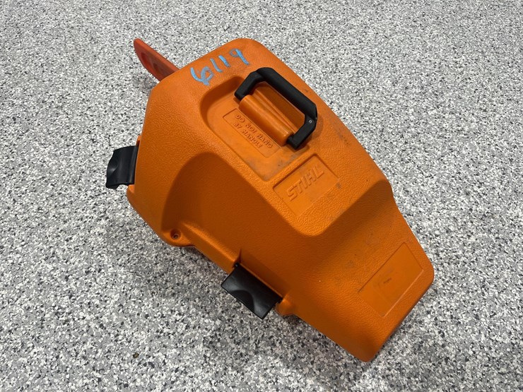 stihl-021-chainsaw-image-1