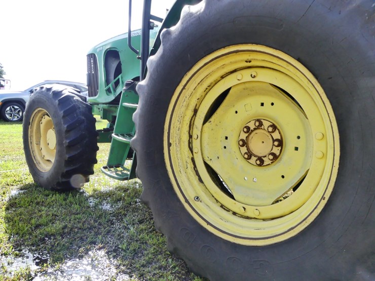john-deere-6115d-image-6