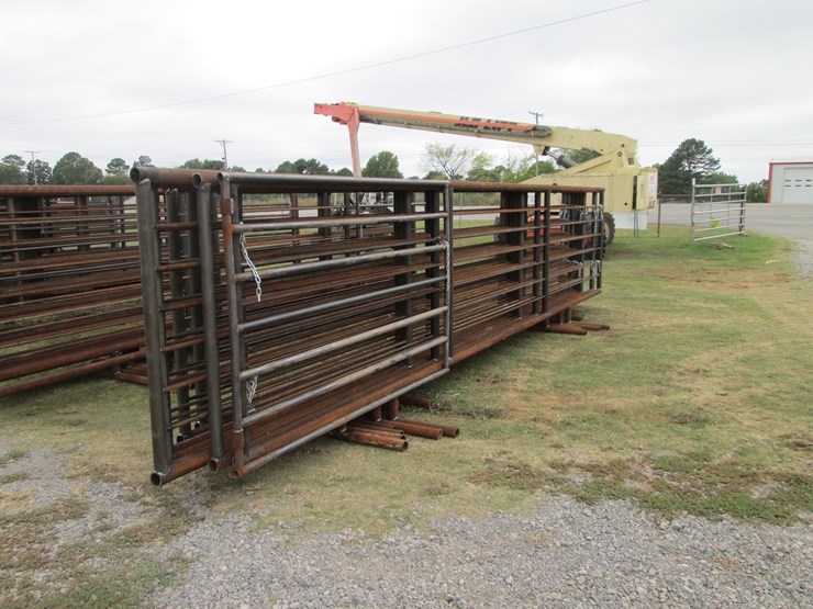 #61-•-(9)-freestanding-panels-&-(1)-gate-inv-#-29801-image-3
