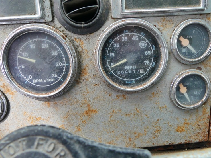 1995-ford-l-image-12