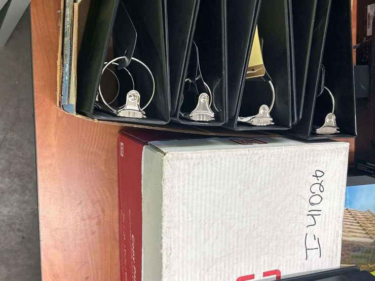 binders-image-4