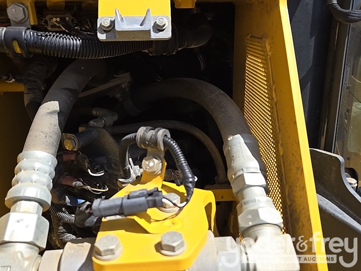 2022-komatsu-d71pxi-24-image-54