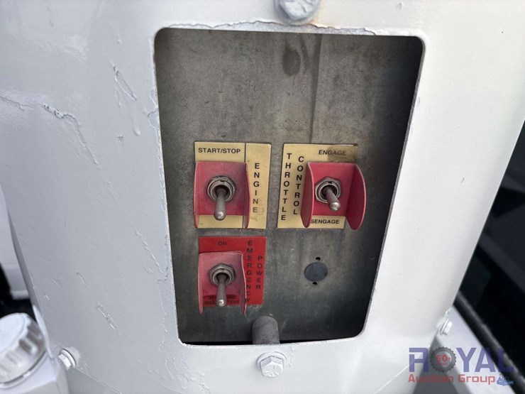 2003-ford-f550-image-25