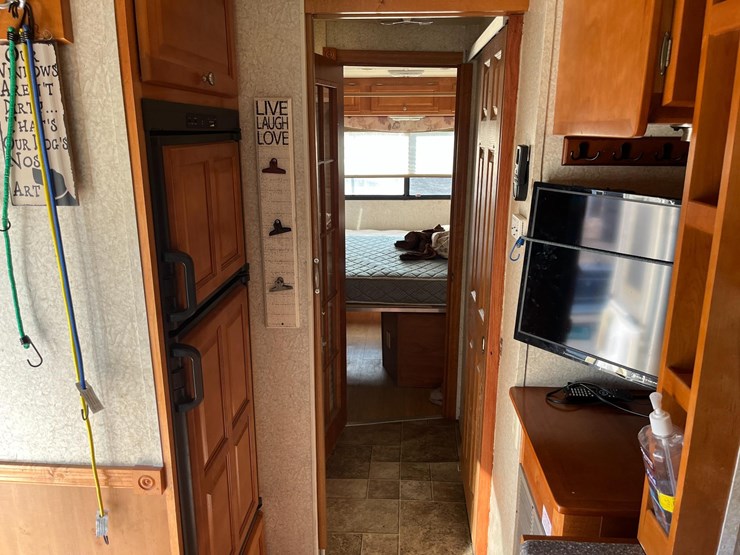 2005-gulf-stream-sun-voyager-motorhome-image-22