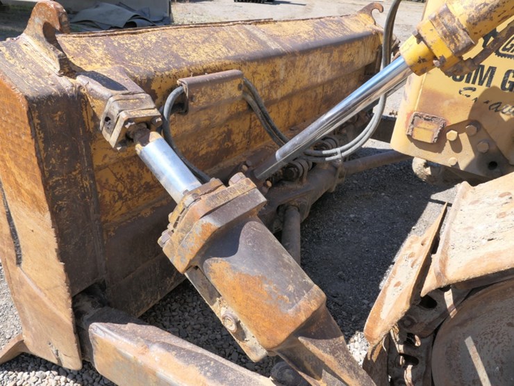 caterpillar-d6c-image-7