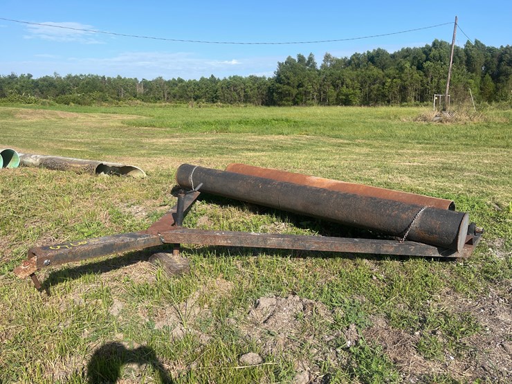 #135-•-lot-with-pull-behind-roller-bar-image-4