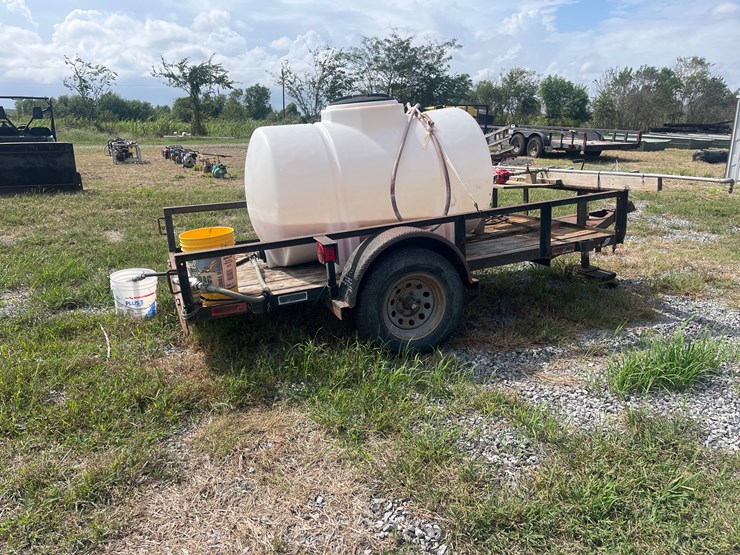 #181-•-utility-trailer-with-tank-and-eletric-sprayer-image-4