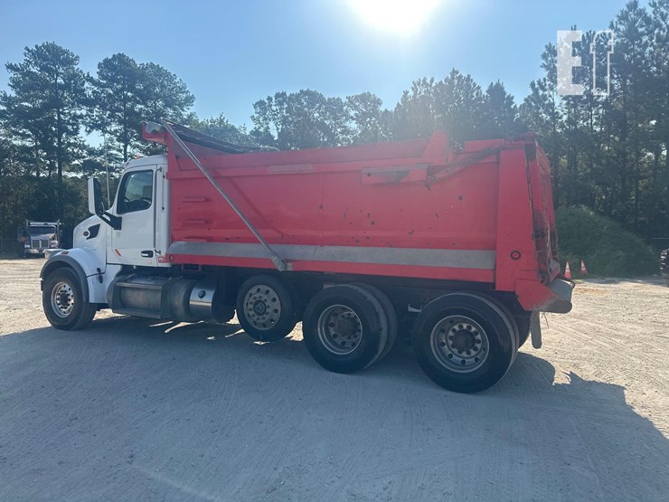 2019-peterbilt-567-image-7