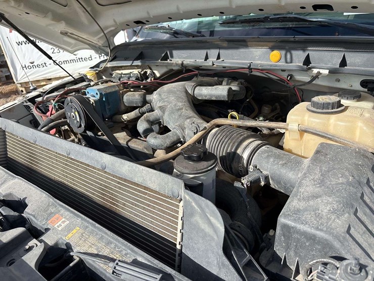 2012-ford-f550-image-19