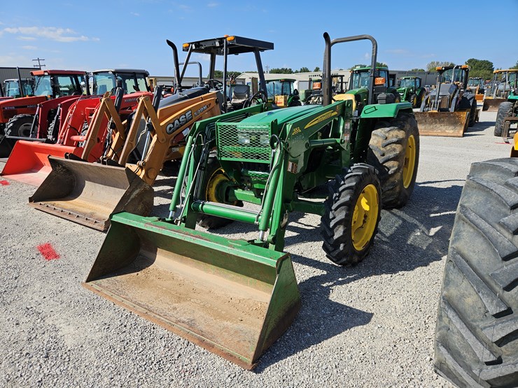 2009-john-deere-5065e-image-23