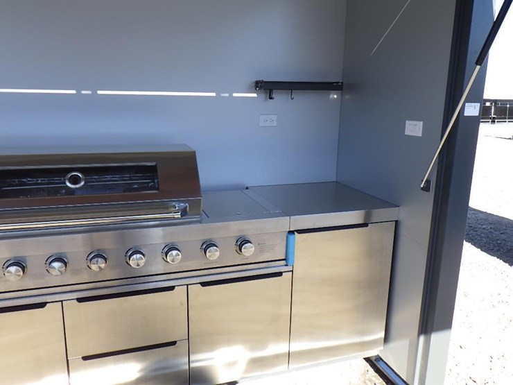 barbecue-house-10'-image-9