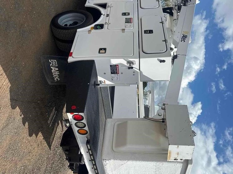 2016-altec-at235-image-41