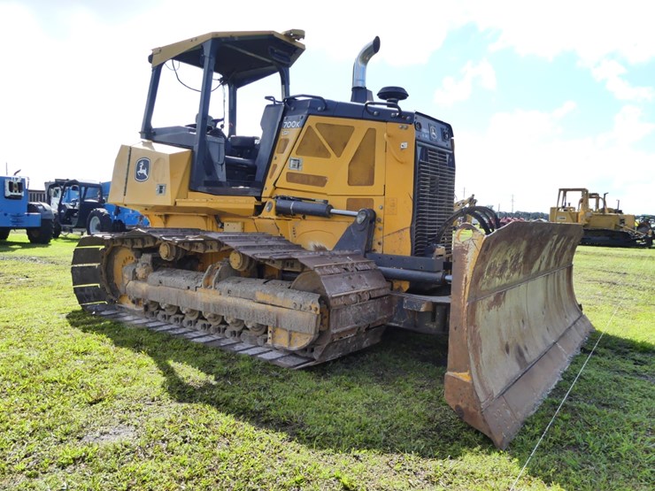 2016-deere-700k-image-2