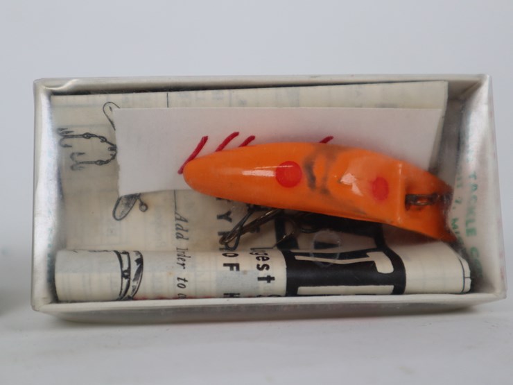 #26-•-#4255-•-antique-fishing-lures-image-4