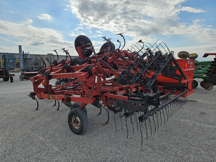 case-ih-4300-image-9