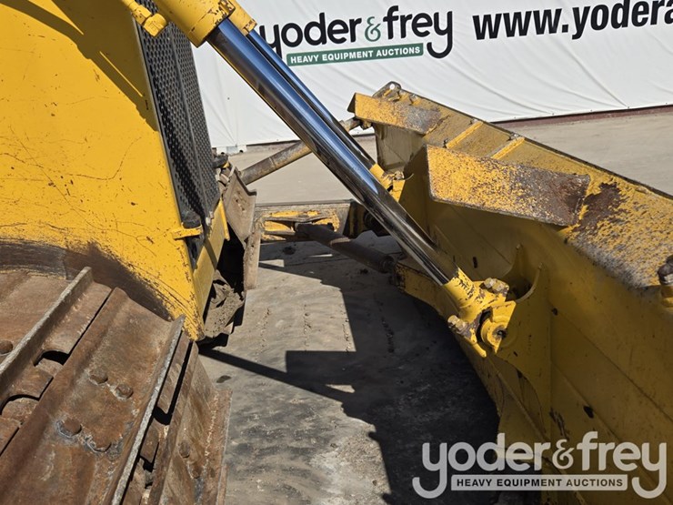 2022-komatsu-d65px-18-image-28