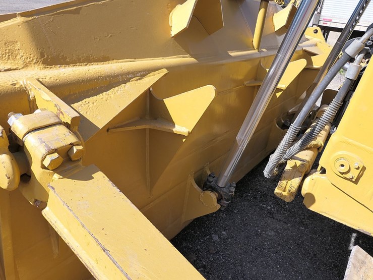 caterpillar-d7r-image-11