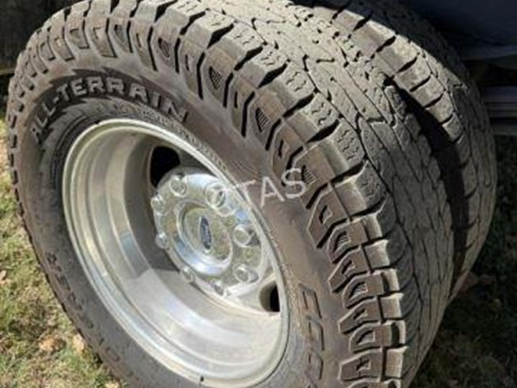 2020-ford-f350-image-13